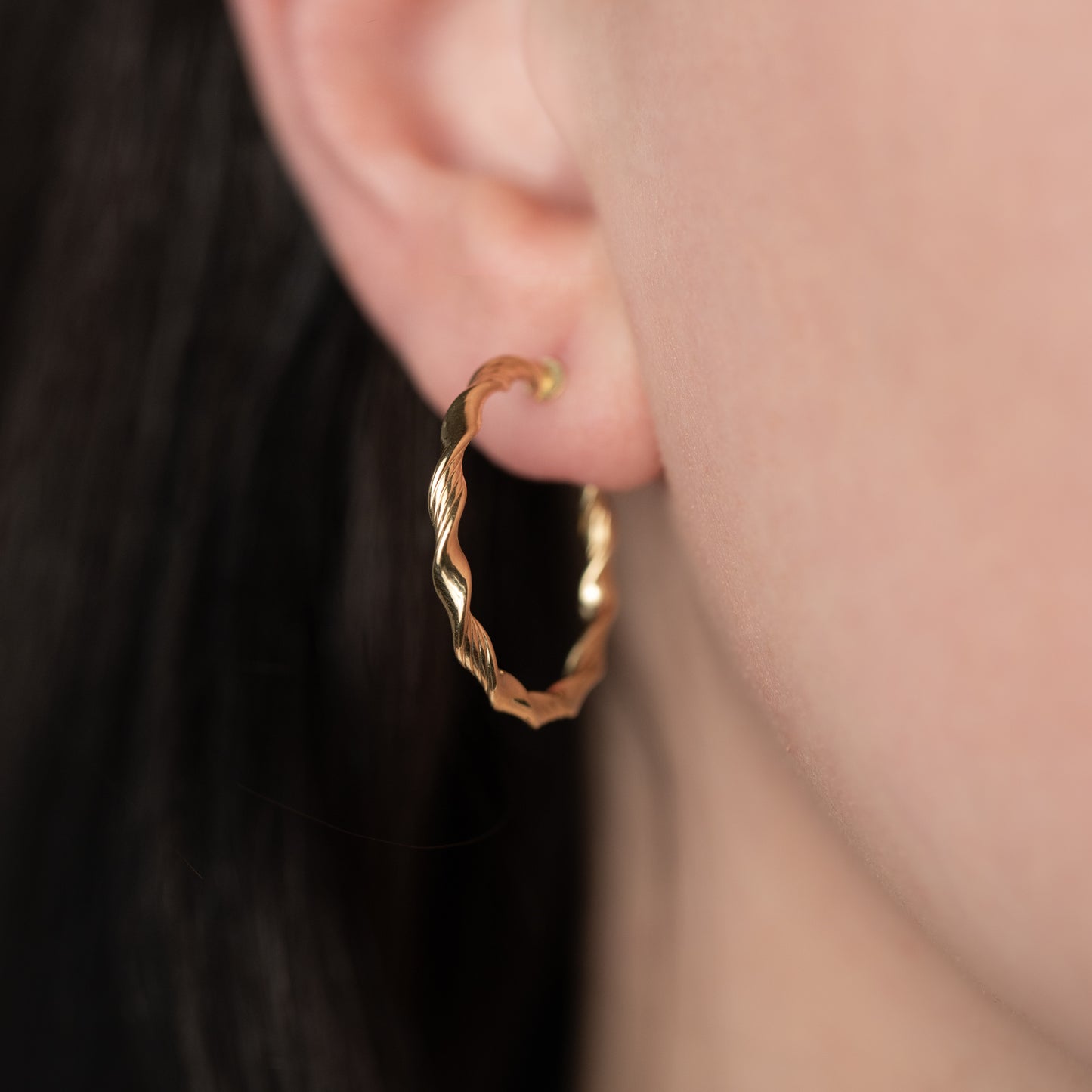 Thin Twisted Hoops